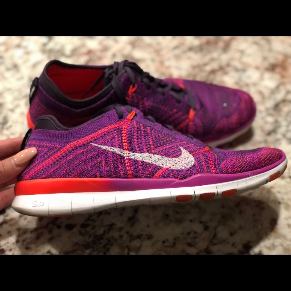 Woman’s Nike flyknit 5.0